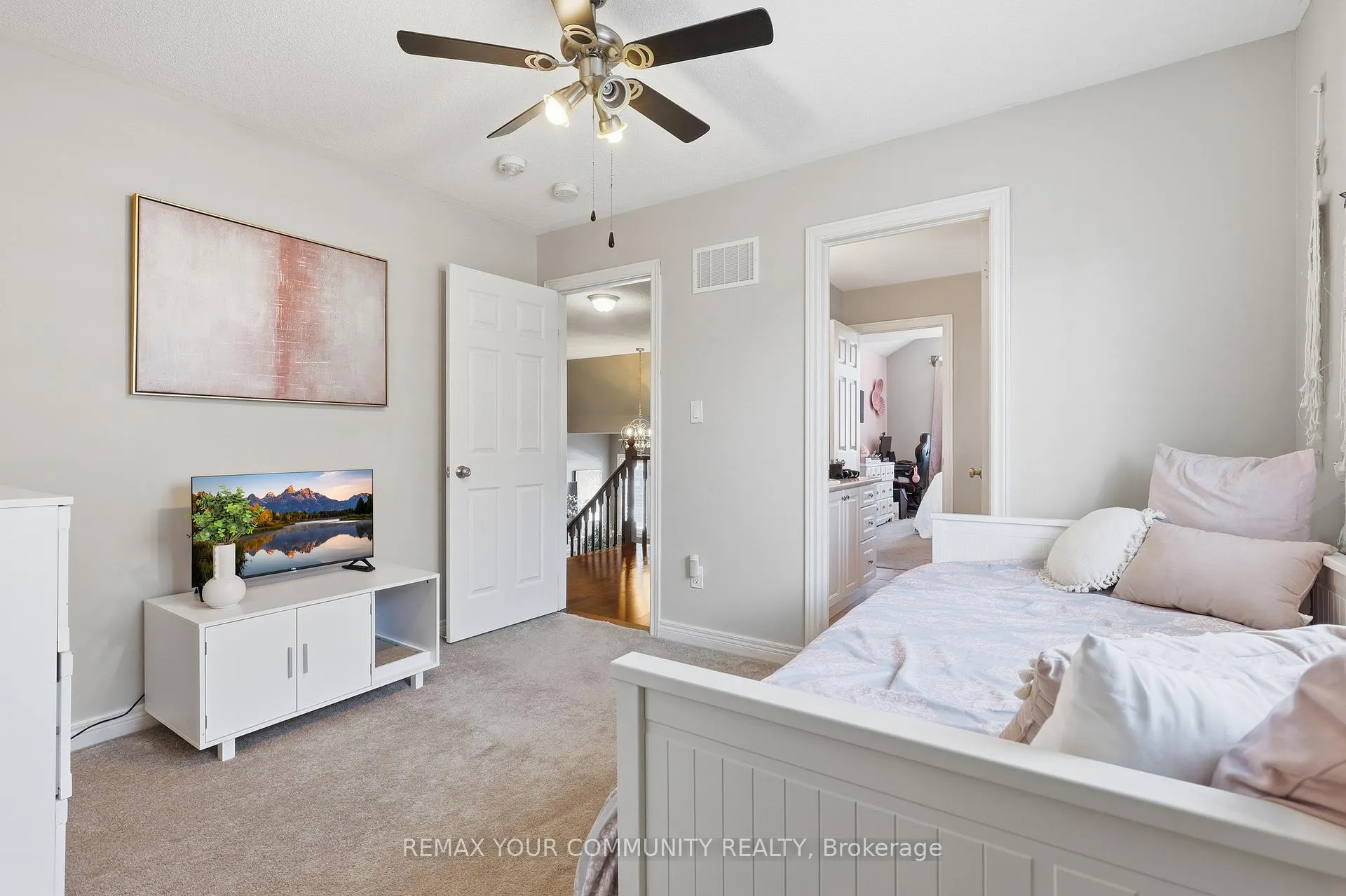 Photo 10 of 21 McCabe Lane, New Tecumseth, Tottenham — HOMEH