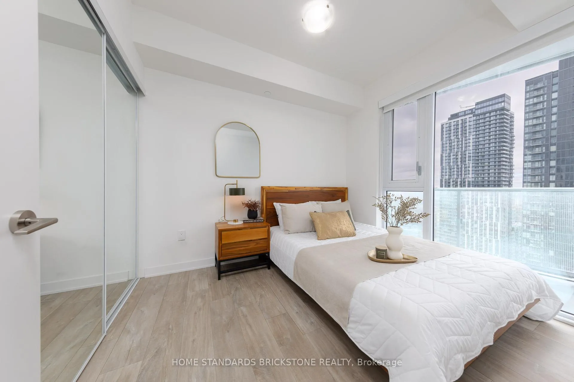 Photo 2 of 100 Dalhousie Street, Toronto, Church-Yonge Corridor — HOMEH