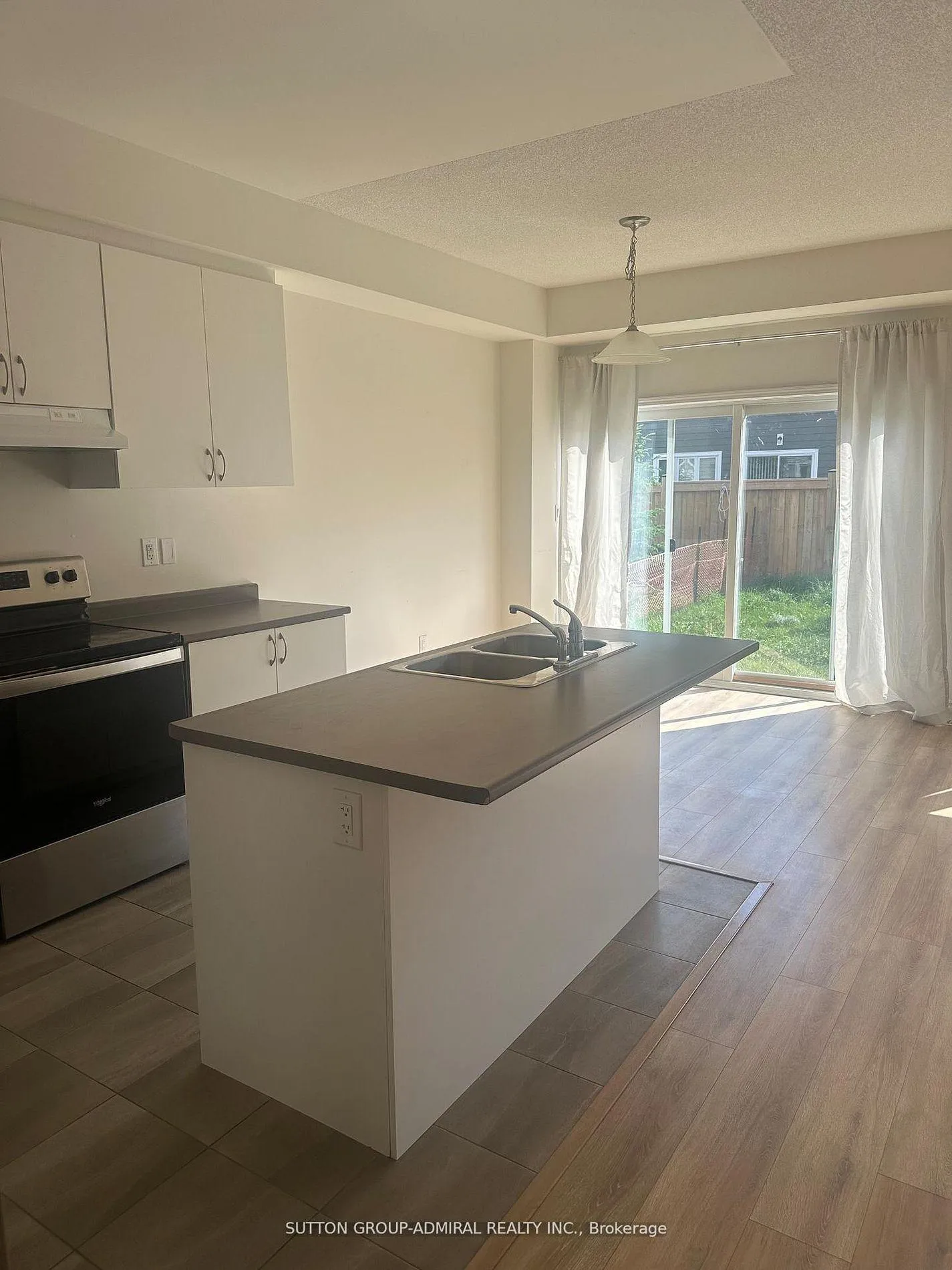 Photo 7 of 16 Dunes Drive, Wasaga Beach — HOMEH