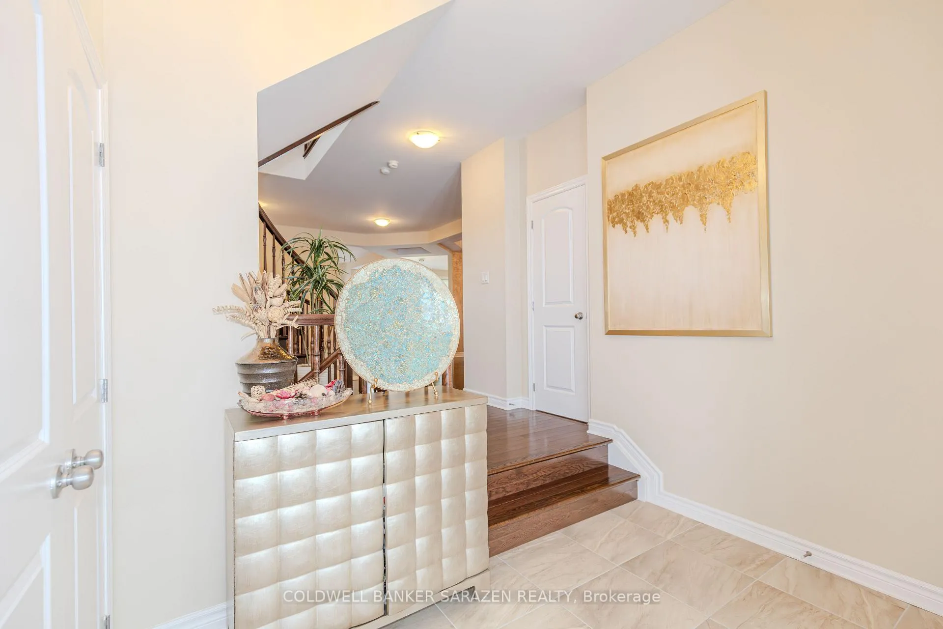 Photo 4 of 942 Guinness Crescent, Ottawa, Barrhaven - Half Moon Bay — HOMEH