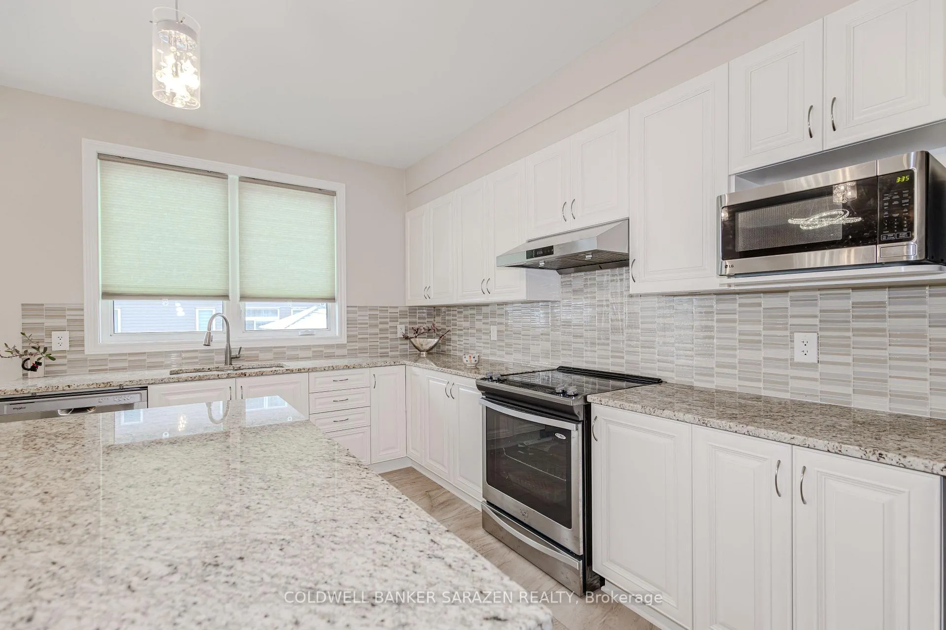 Photo 14 of 942 Guinness Crescent, Ottawa, Barrhaven - Half Moon Bay — HOMEH