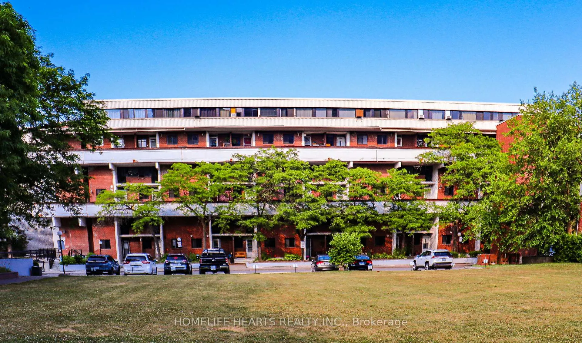 Front of Unit 316, 140 Leeward Glenway
