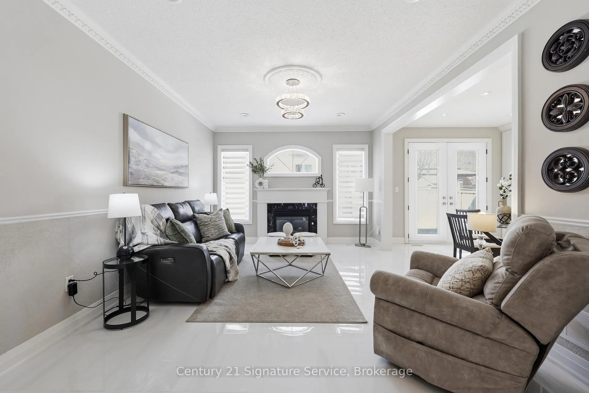 Photo 7 of 50 Chateau Drive, Vaughan, Vellore Village — HOMEH