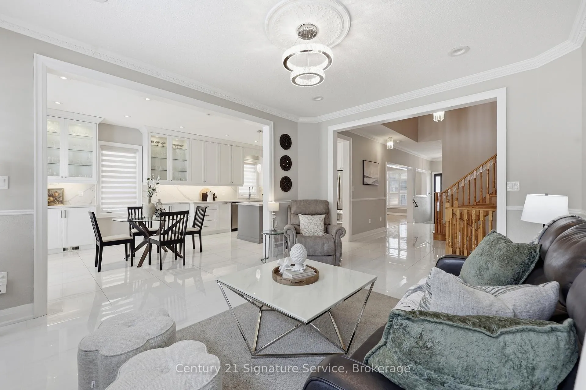 Photo 8 of 50 Chateau Drive, Vaughan, Vellore Village — HOMEH