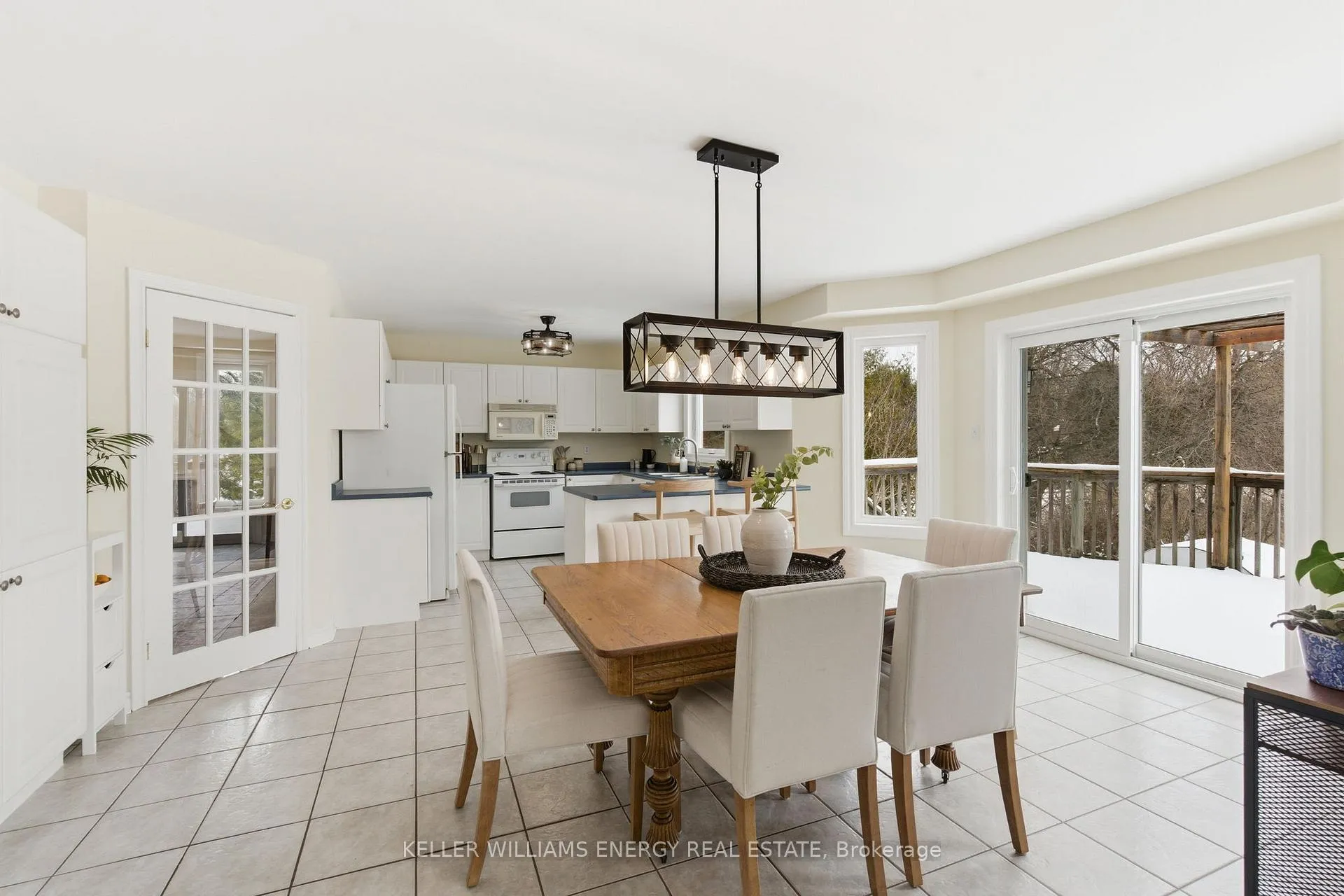 Photo 14 of 105 Guildwood Drive, Clarington, Bowmanville — HOMEH