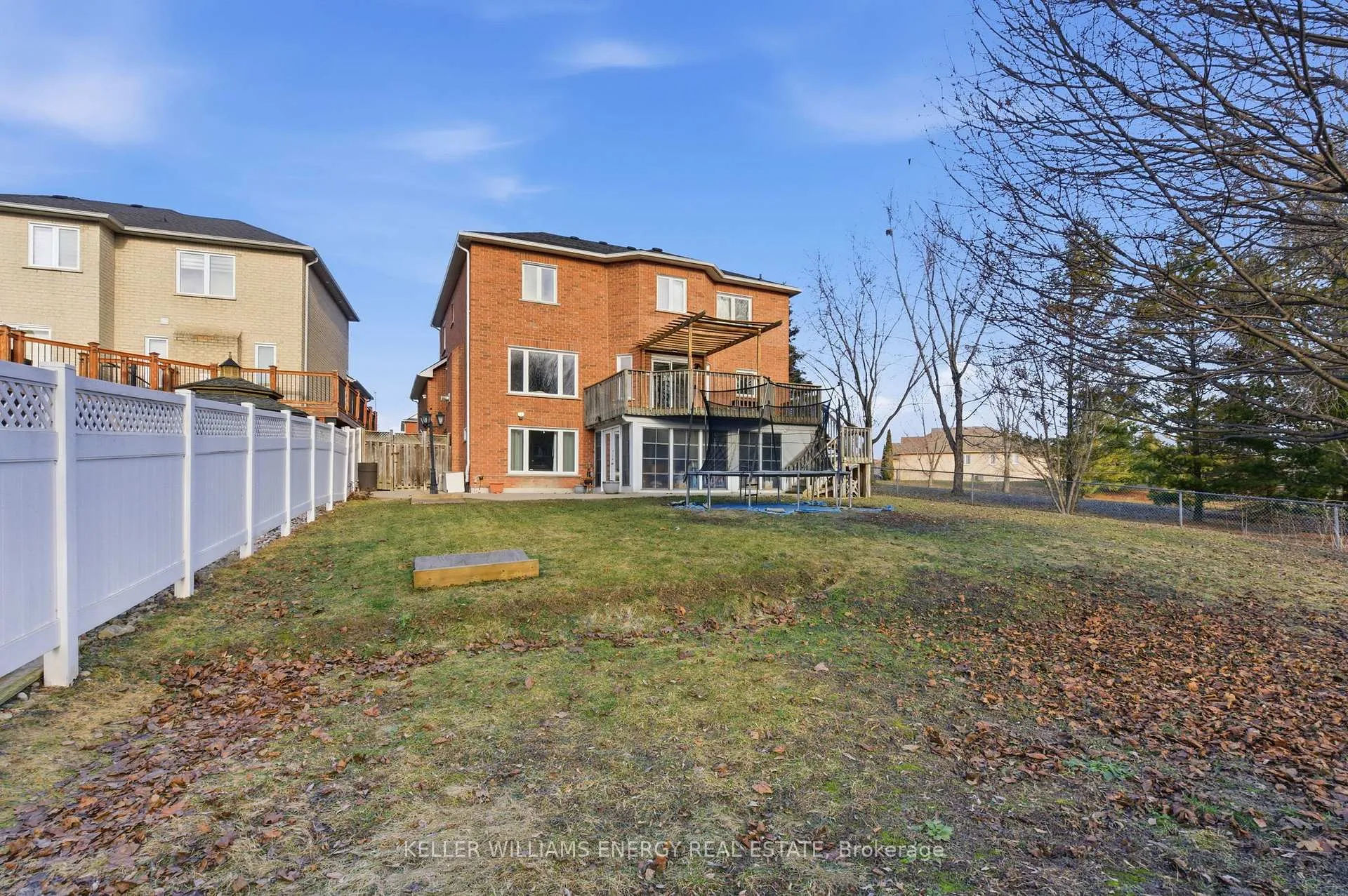Photo 42 of 105 Guildwood Drive, Clarington, Bowmanville — HOMEH