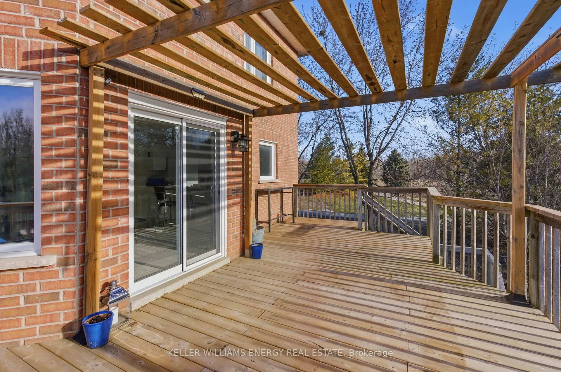 Photo 45 of 105 Guildwood Drive, Clarington, Bowmanville — HOMEH