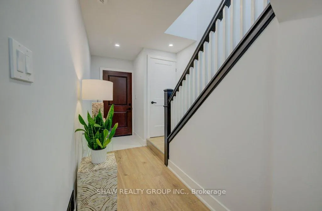 Photo 5 of 28 Barons Avenue S, Hamilton, Bartonville — HOMEH