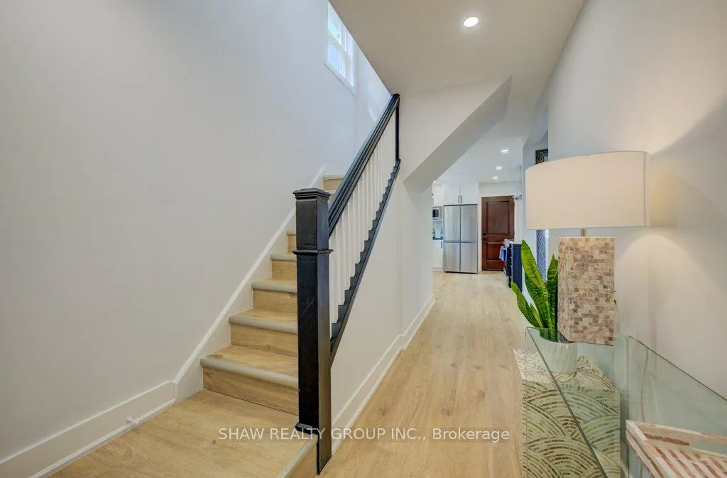 Photo 6 of 28 Barons Avenue S, Hamilton, Bartonville — HOMEH
