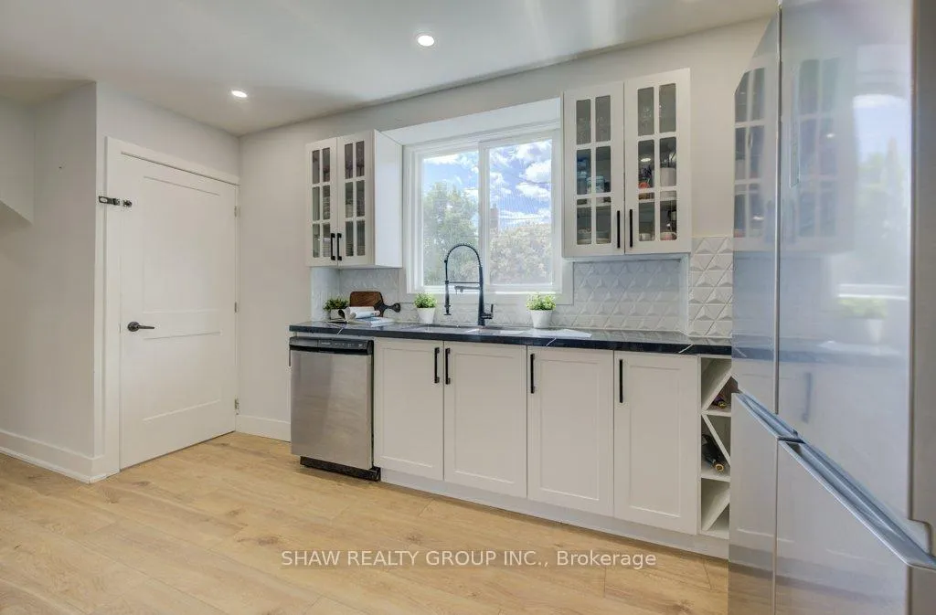 Photo 9 of 28 Barons Avenue S, Hamilton, Bartonville — HOMEH