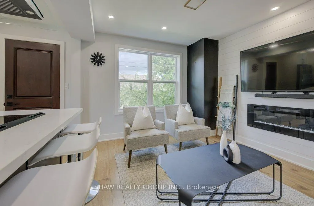 Photo 13 of 28 Barons Avenue S, Hamilton, Bartonville — HOMEH