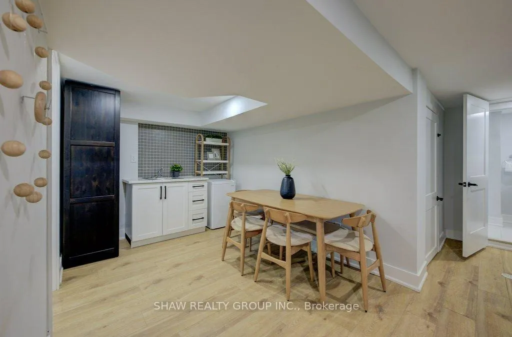 Photo 29 of 28 Barons Avenue S, Hamilton, Bartonville — HOMEH