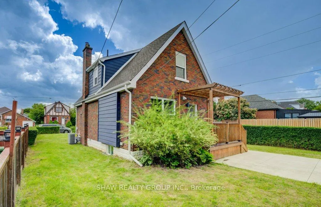 Photo 36 of 28 Barons Avenue S, Hamilton, Bartonville — HOMEH