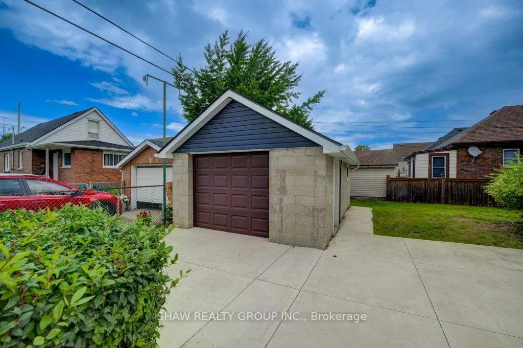 Photo 37 of 28 Barons Avenue S, Hamilton, Bartonville — HOMEH
