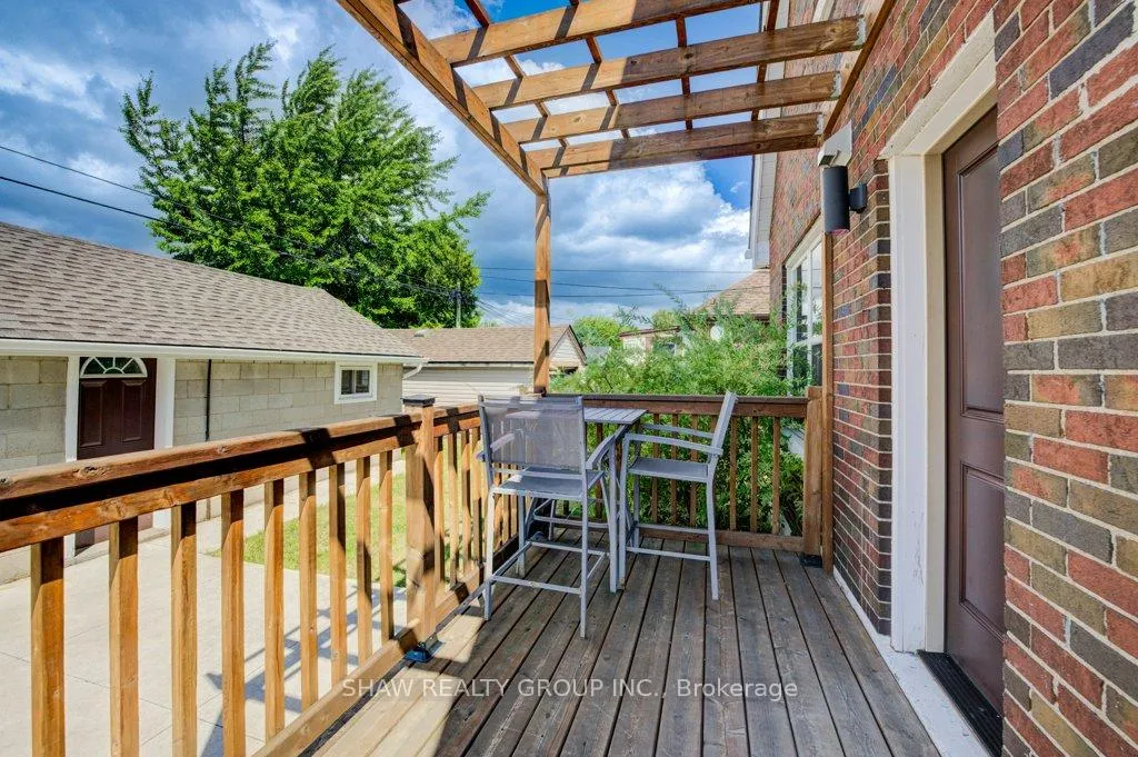 Photo 45 of 28 Barons Avenue S, Hamilton, Bartonville — HOMEH