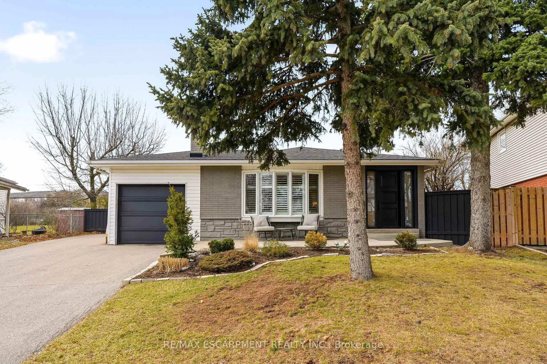 Photo 1 of 688 Mullin Way, Burlington, Appleby — HOMEH