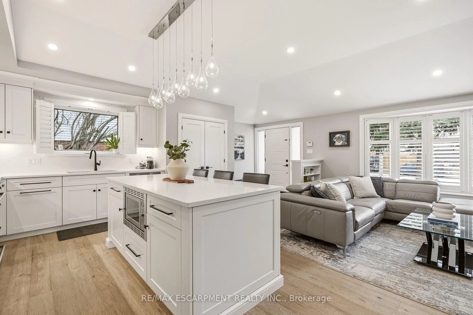 Photo 11 of 688 Mullin Way, Burlington, Appleby — HOMEH