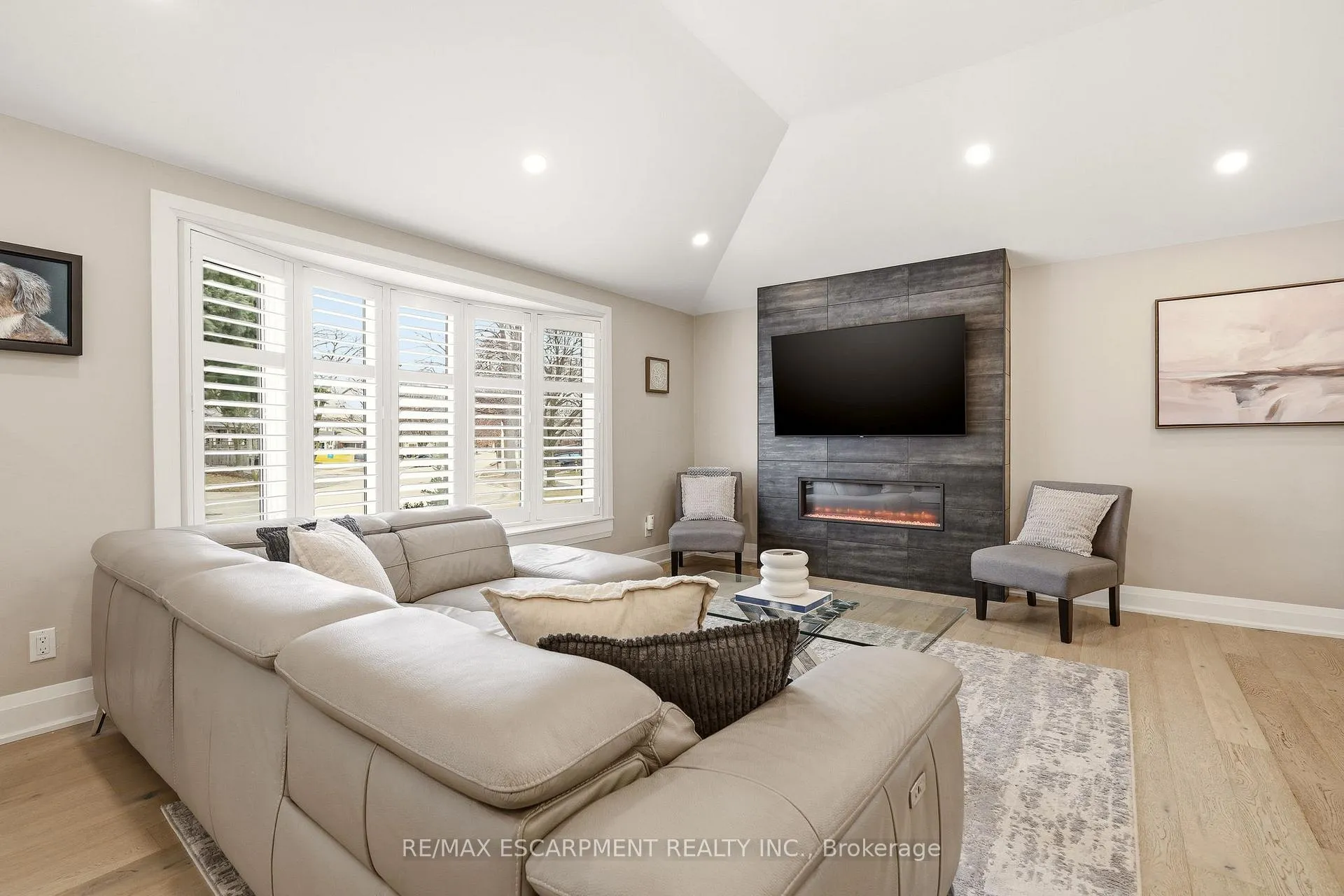Photo 15 of 688 Mullin Way, Burlington, Appleby — HOMEH