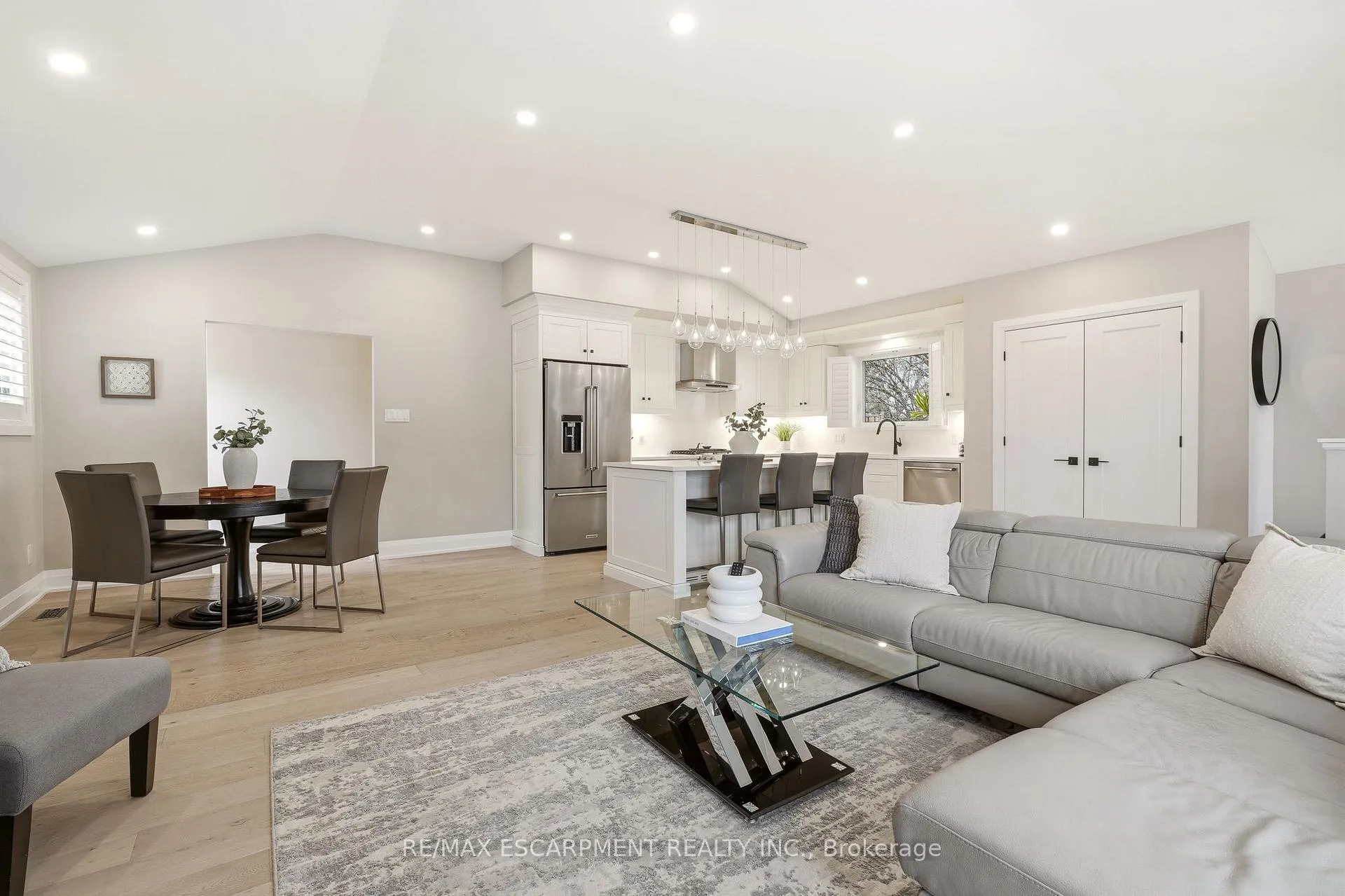 Photo 17 of 688 Mullin Way, Burlington, Appleby — HOMEH