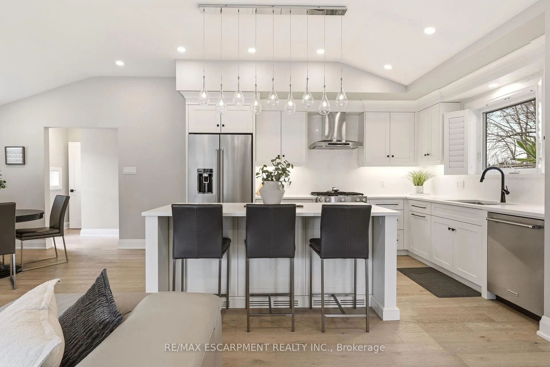 Photo 20 of 688 Mullin Way, Burlington, Appleby — HOMEH