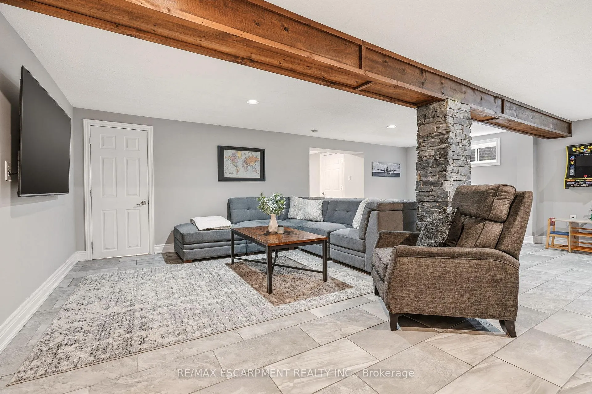 Photo 29 of 688 Mullin Way, Burlington, Appleby — HOMEH