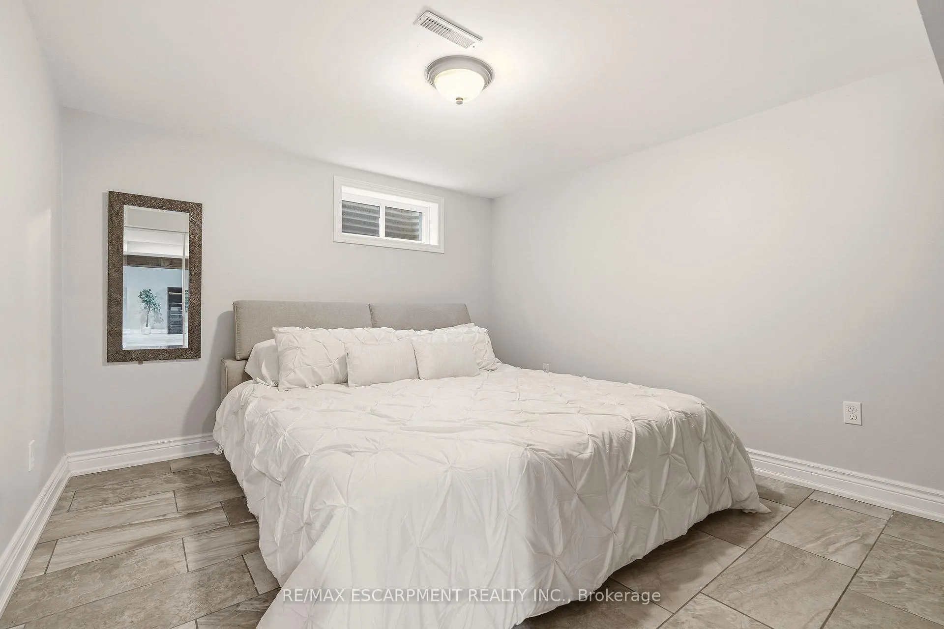 Photo 31 of 688 Mullin Way, Burlington, Appleby — HOMEH