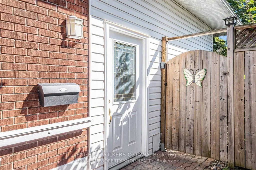 Photo 1 of Unit B, 668 Chapman Boulevard, Ottawa, Elmvale Acres — HOMEH