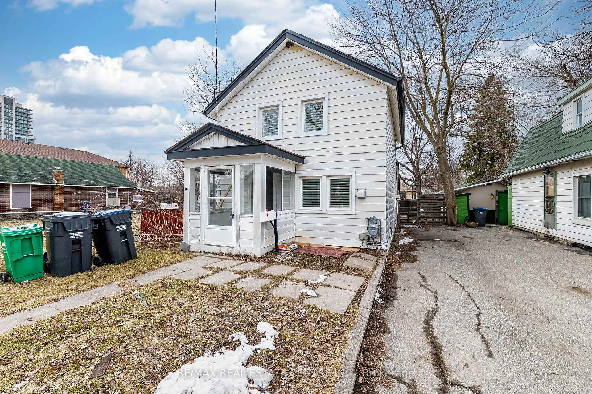 Photo 1 of 18 Hillcrest Avenue, Brampton, Queen Street Corridor — HOMEH
