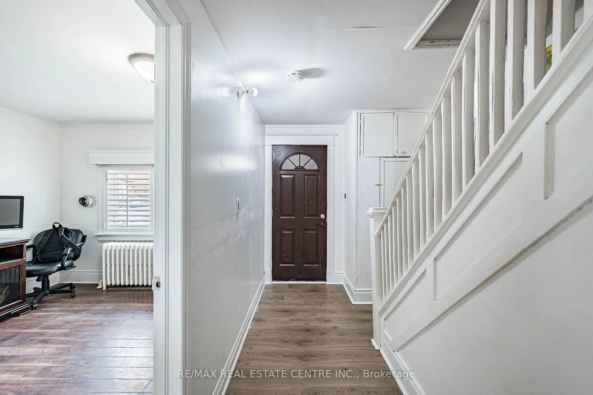 Photo 3 of 18 Hillcrest Avenue, Brampton, Queen Street Corridor — HOMEH