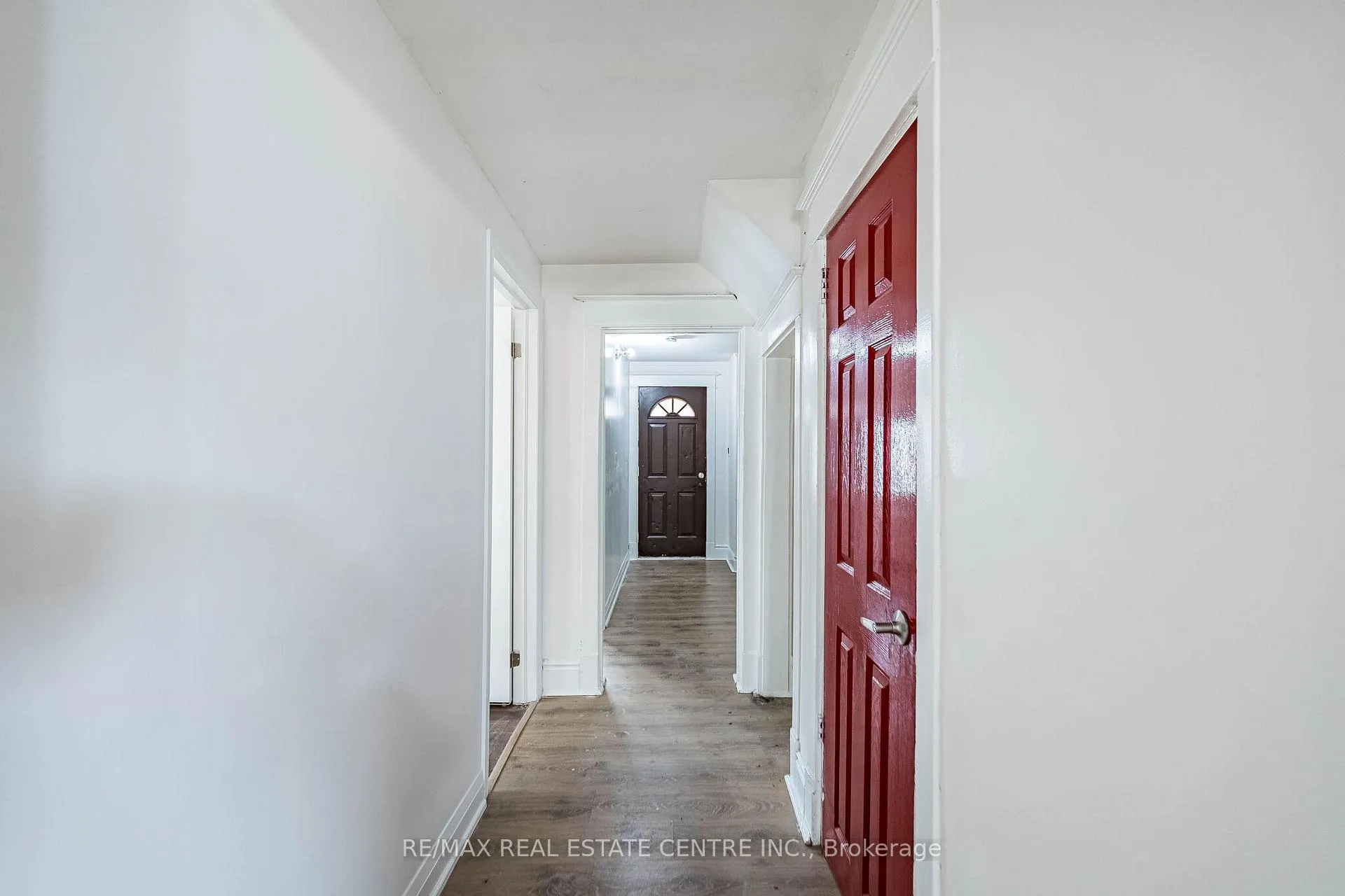 Photo 7 of 18 Hillcrest Avenue, Brampton, Queen Street Corridor — HOMEH
