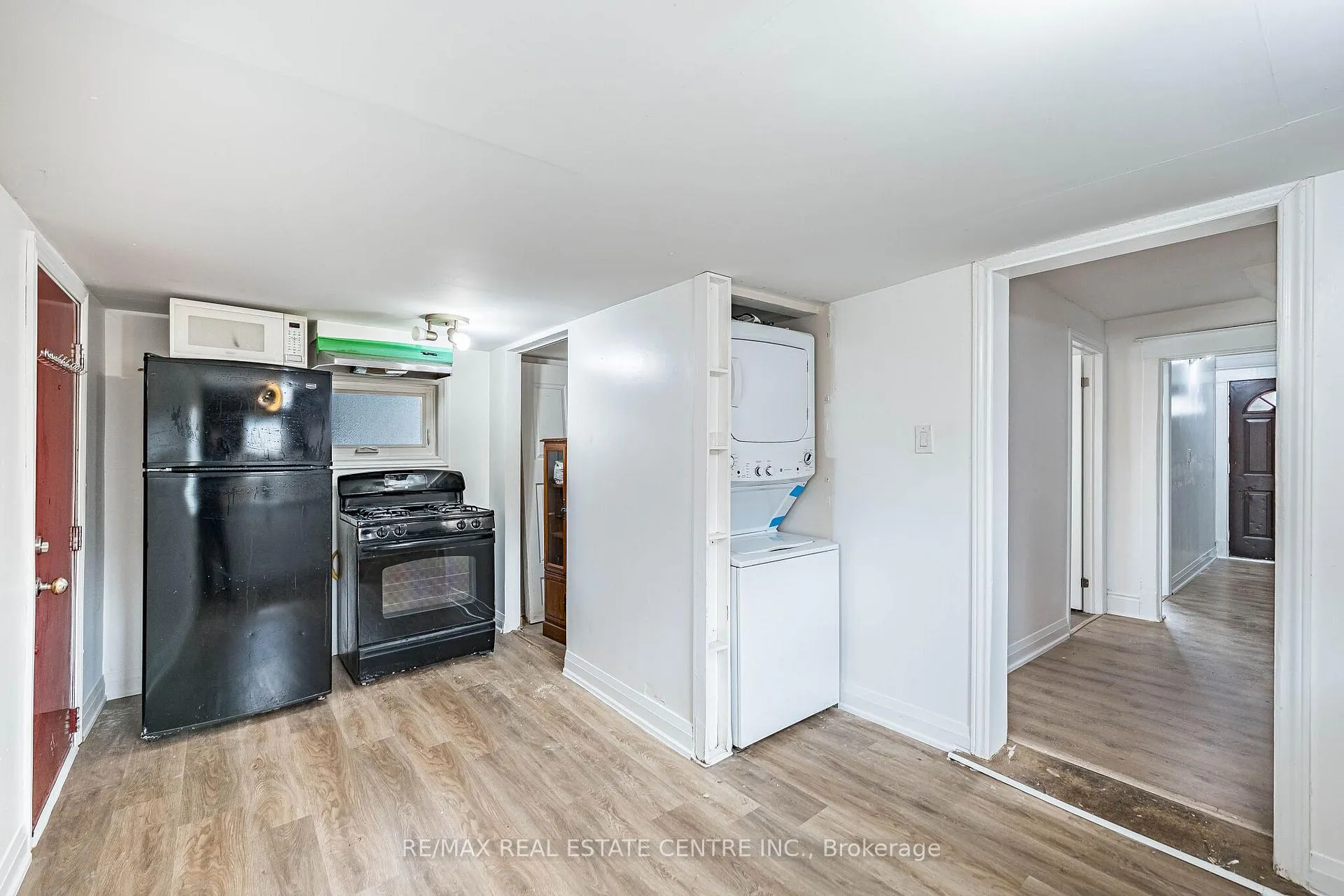 Photo 12 of 18 Hillcrest Avenue, Brampton, Queen Street Corridor — HOMEH
