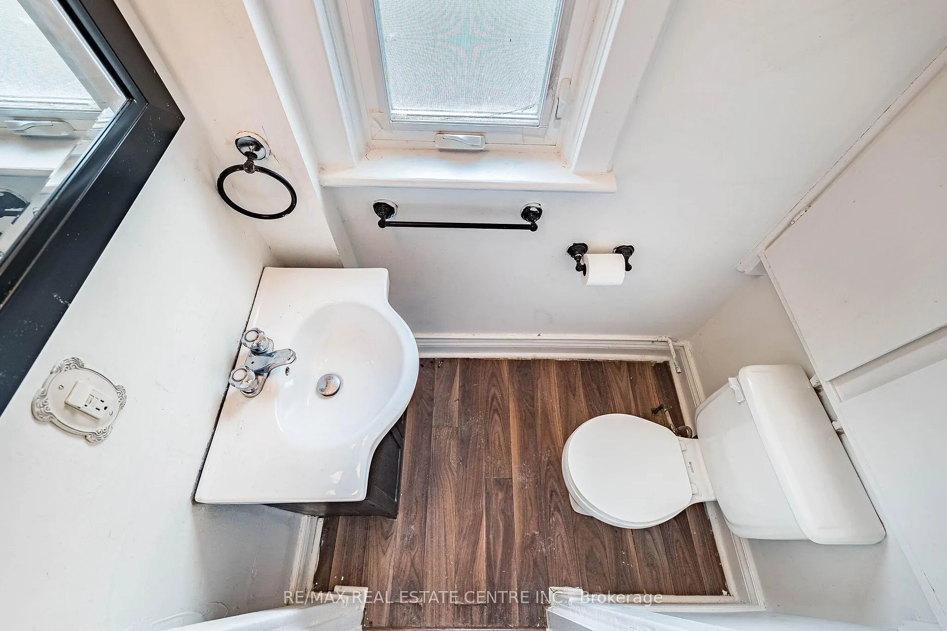 Photo 18 of 18 Hillcrest Avenue, Brampton, Queen Street Corridor — HOMEH
