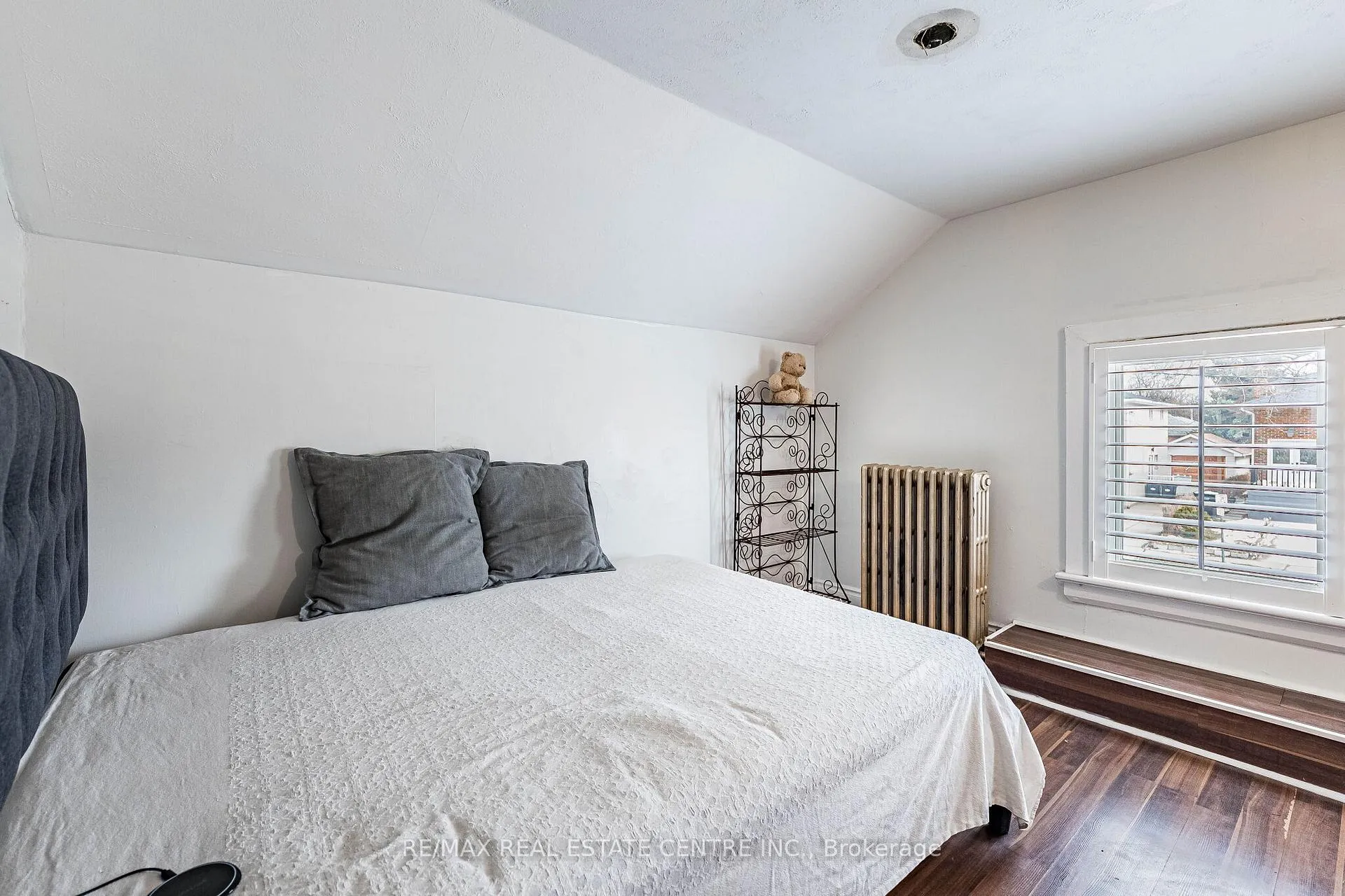 Photo 25 of 18 Hillcrest Avenue, Brampton, Queen Street Corridor — HOMEH