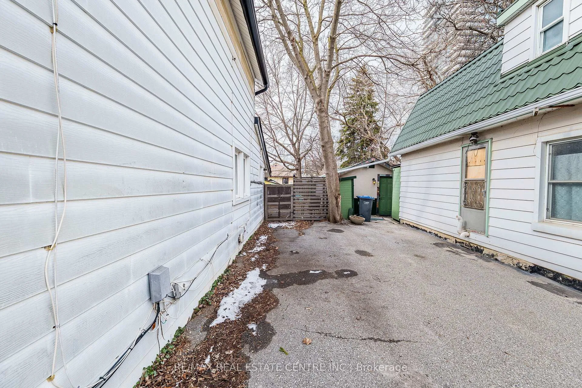 Photo 33 of 18 Hillcrest Avenue, Brampton, Queen Street Corridor — HOMEH
