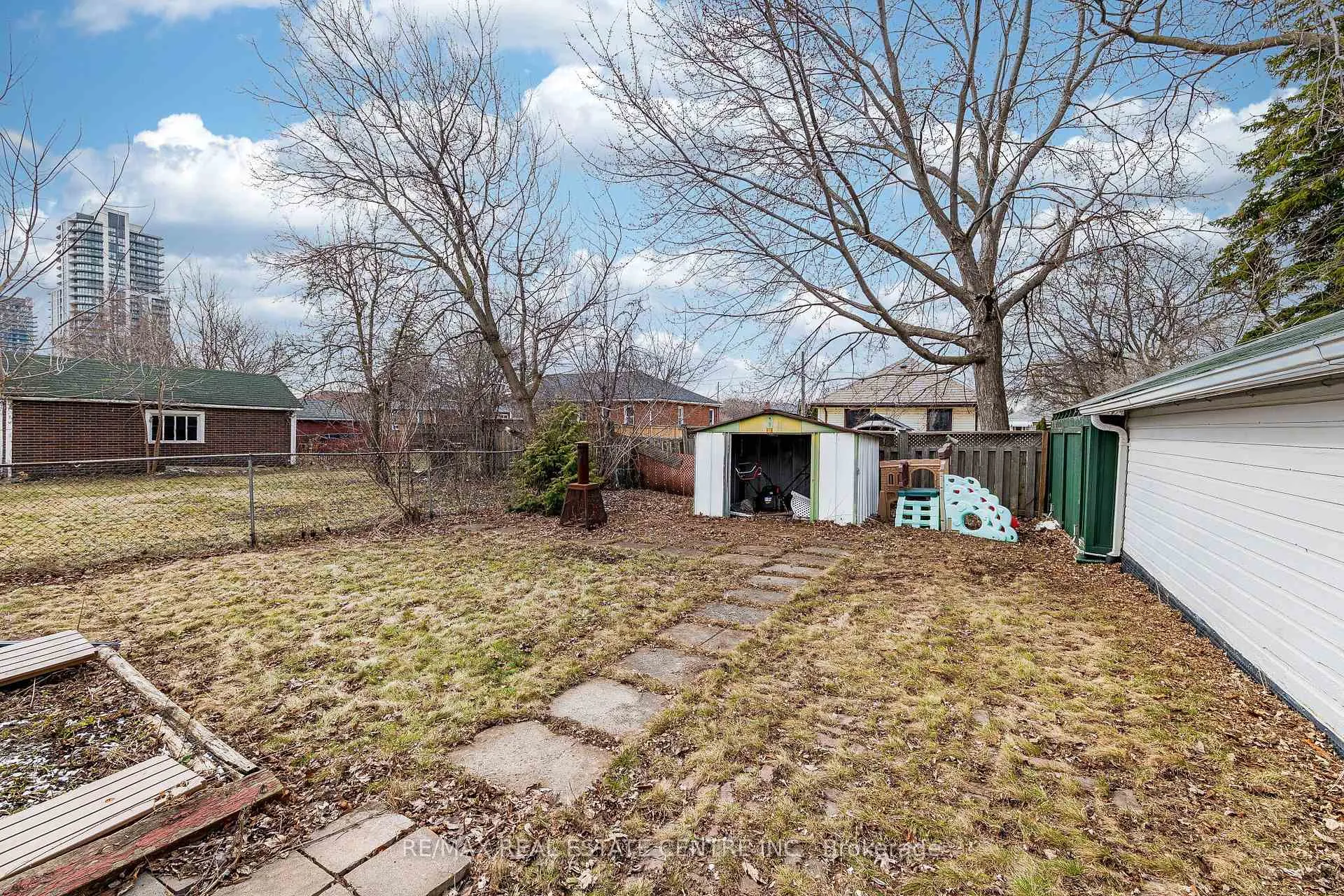 Photo 38 of 18 Hillcrest Avenue, Brampton, Queen Street Corridor — HOMEH