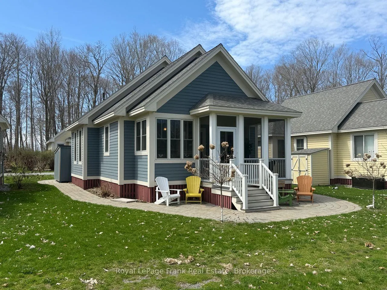 Front of Unit 222, 17 Hollow Lane