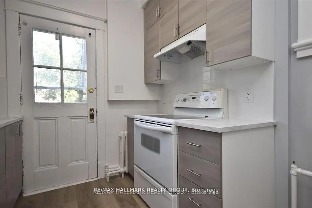 Photo 17 of Unit 2, 15 Marier Avenue, Ottawa, Vanier — HOMEH