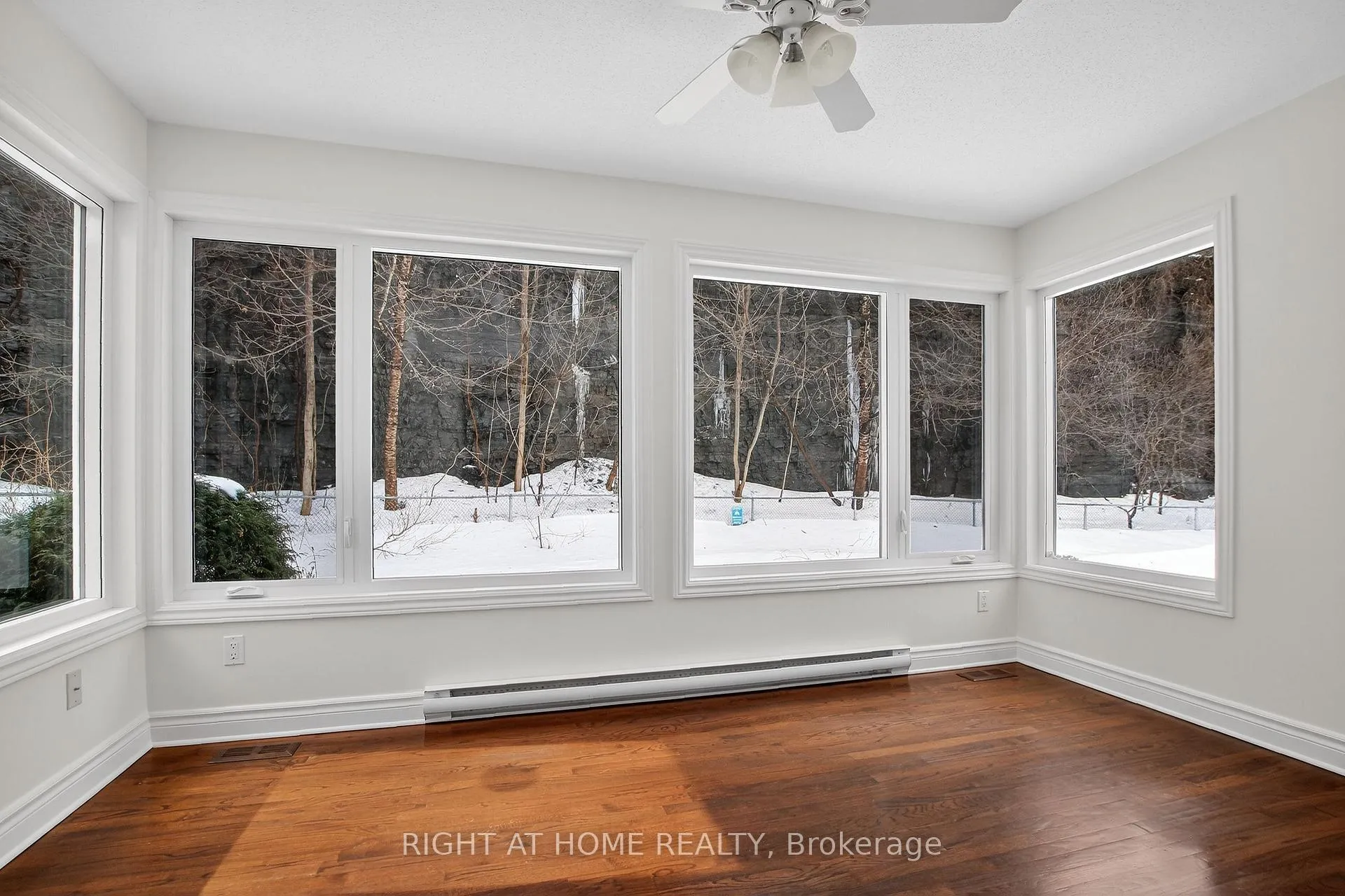 Photo 15 of 100 Darlington Private, Ottawa, Hunt Club/Western Community — HOMEH