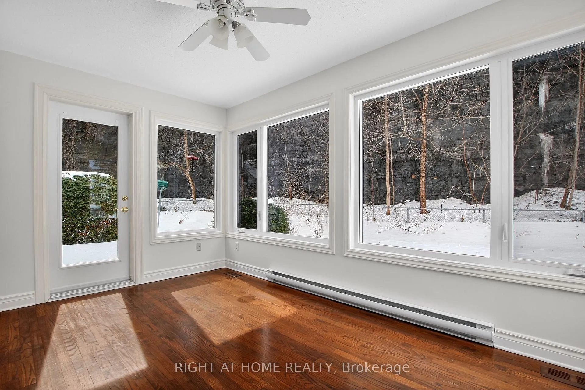 Photo 16 of 100 Darlington Private, Ottawa, Hunt Club/Western Community — HOMEH
