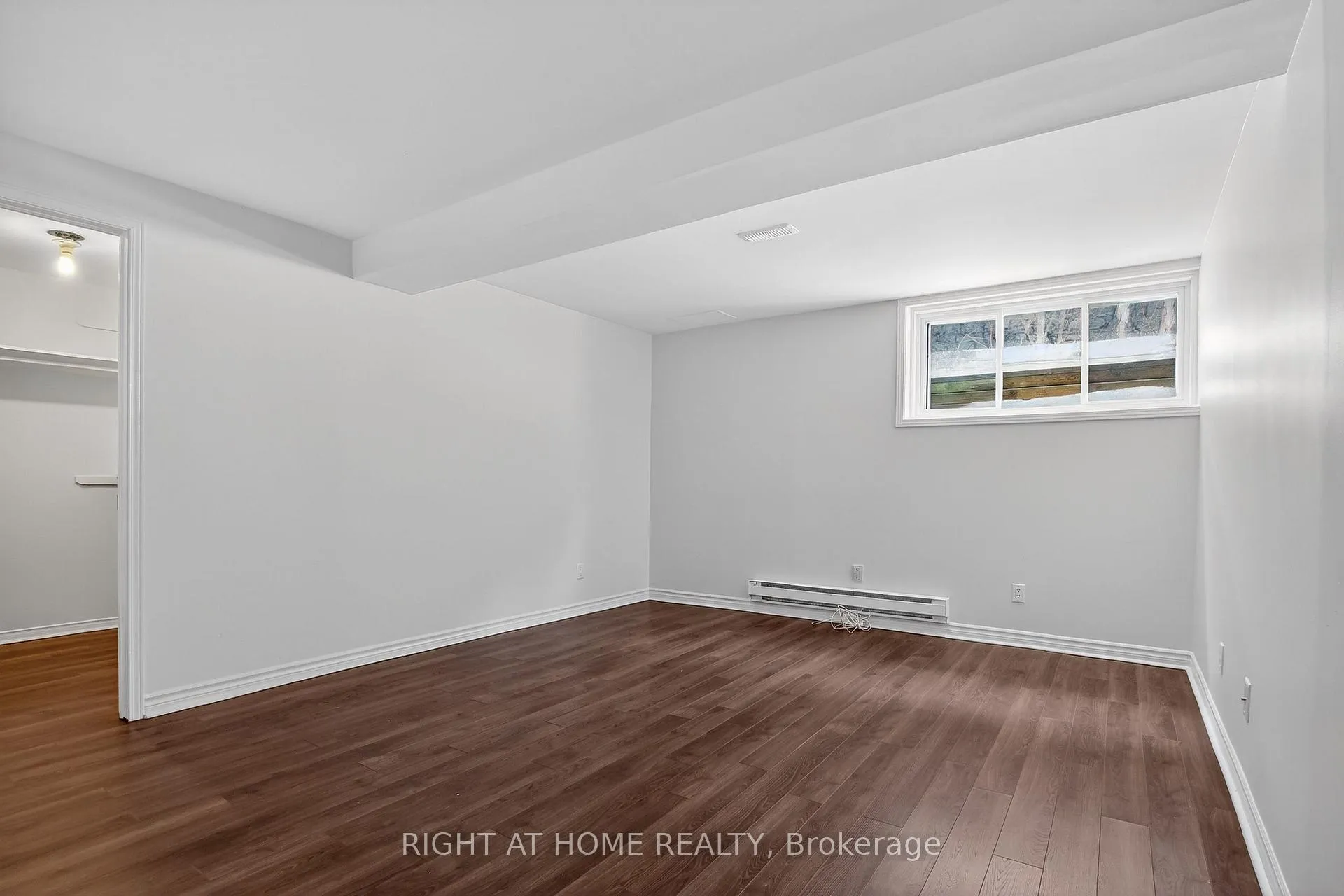 Photo 30 of 100 Darlington Private, Ottawa, Hunt Club/Western Community — HOMEH