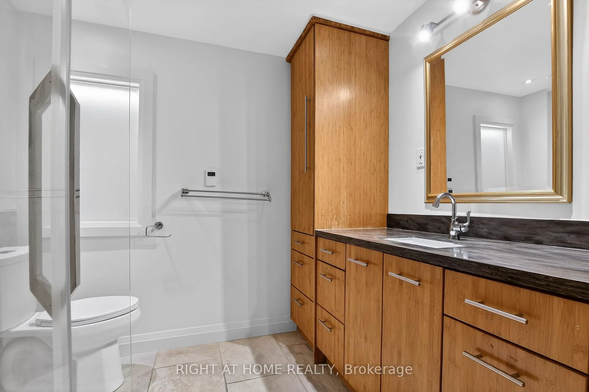 Photo 33 of 100 Darlington Private, Ottawa, Hunt Club/Western Community — HOMEH