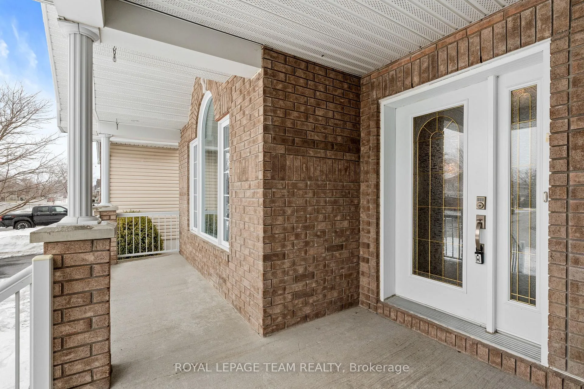Photo 8 of 97 Lloydalex Crescent, Ottawa, Stittsville (North) — HOMEH