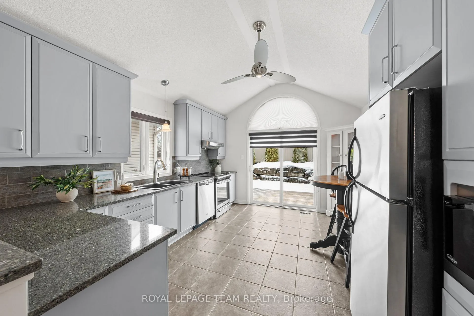 Photo 18 of 97 Lloydalex Crescent, Ottawa, Stittsville (North) — HOMEH