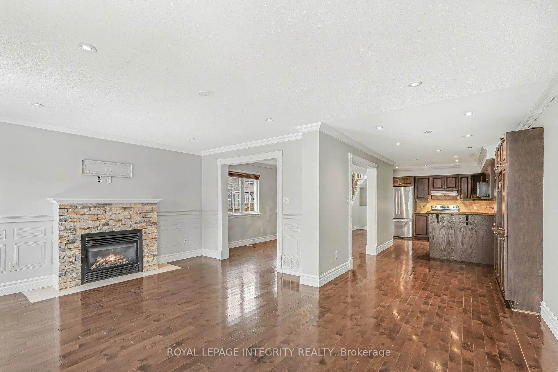 Photo 8 of 429 Ashbourne Crescent, Ottawa, Barrhaven - Stonebridge — HOMEH