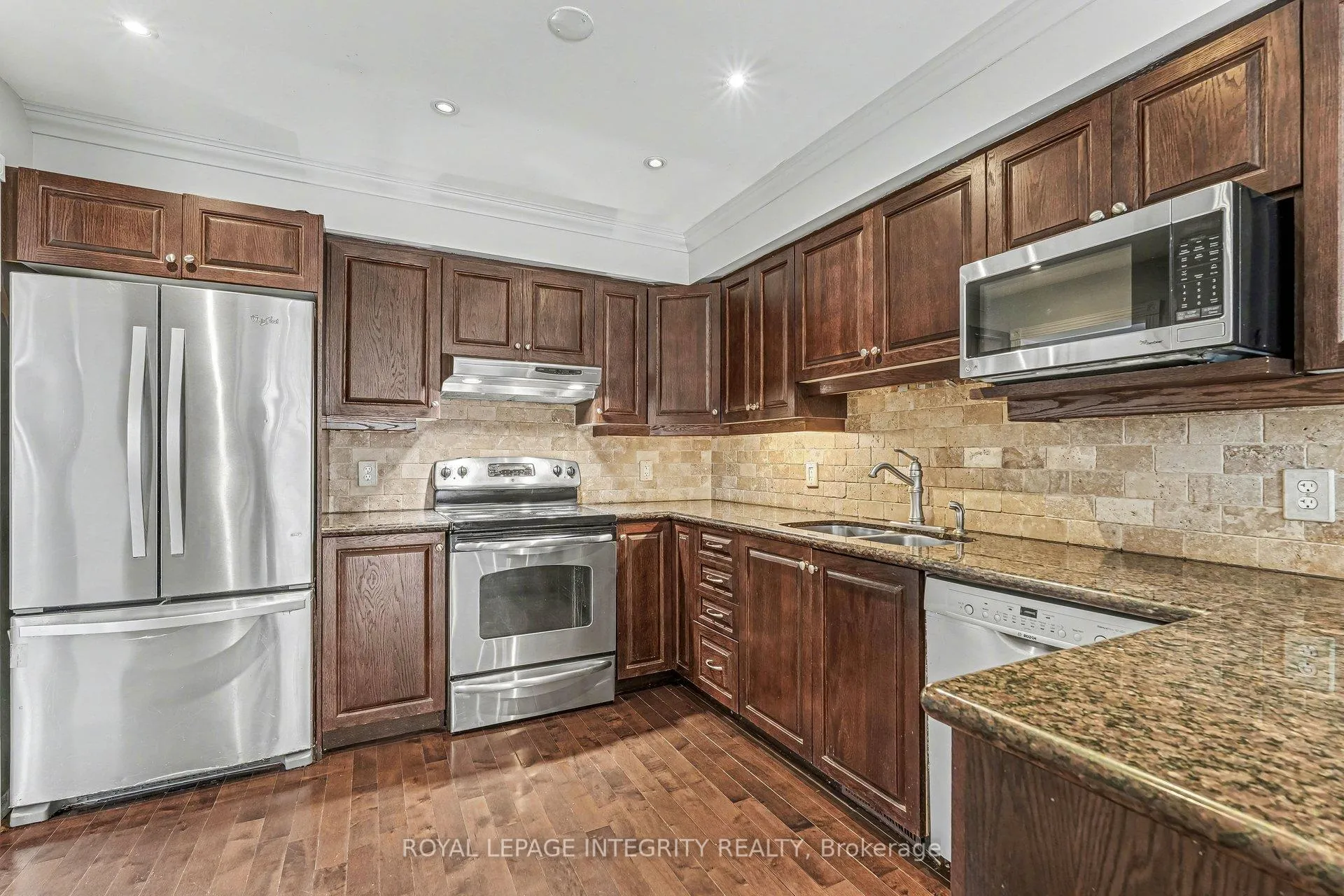 Photo 12 of 429 Ashbourne Crescent, Ottawa, Barrhaven - Stonebridge — HOMEH