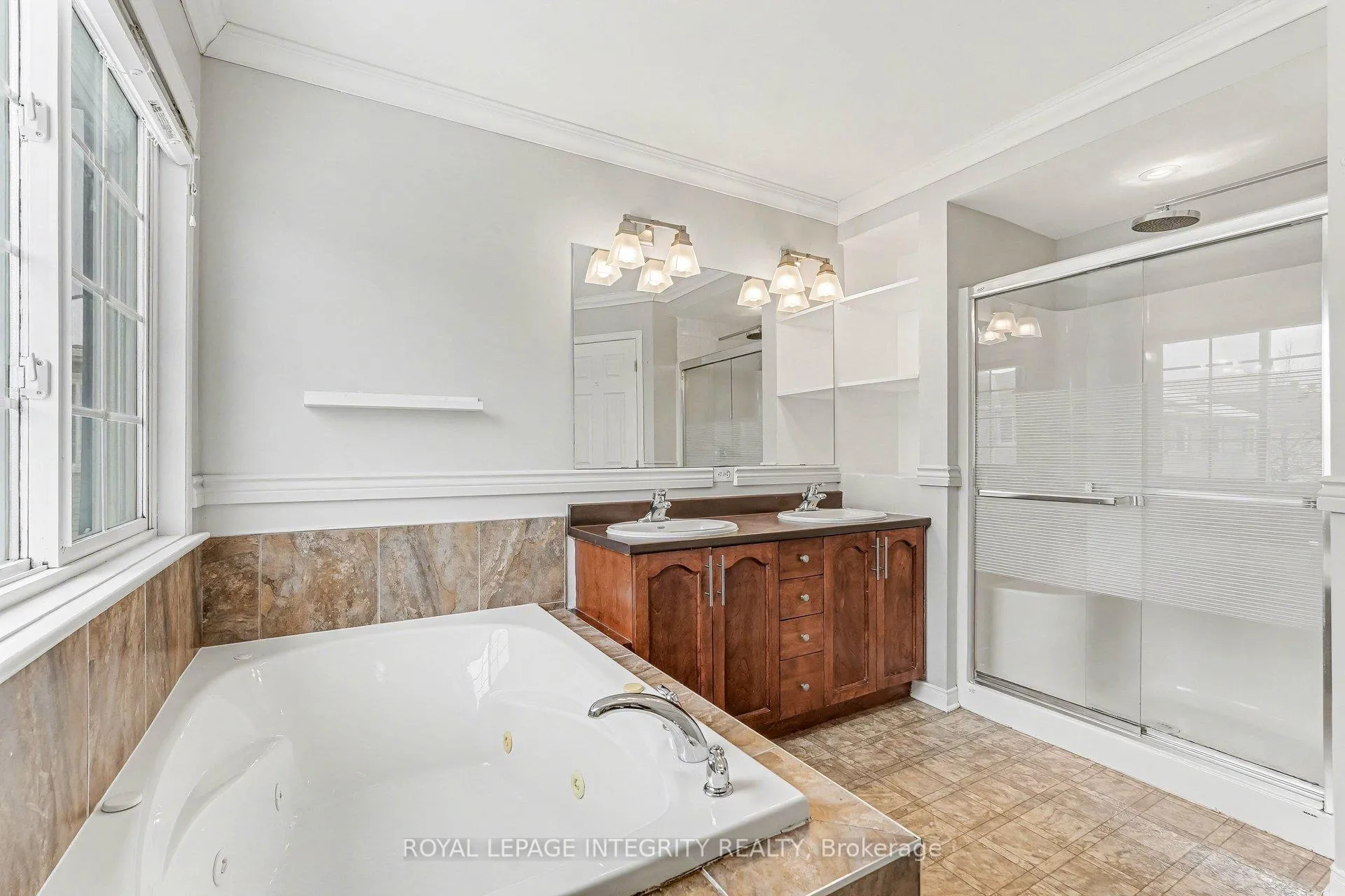 Photo 22 of 429 Ashbourne Crescent, Ottawa, Barrhaven - Stonebridge — HOMEH