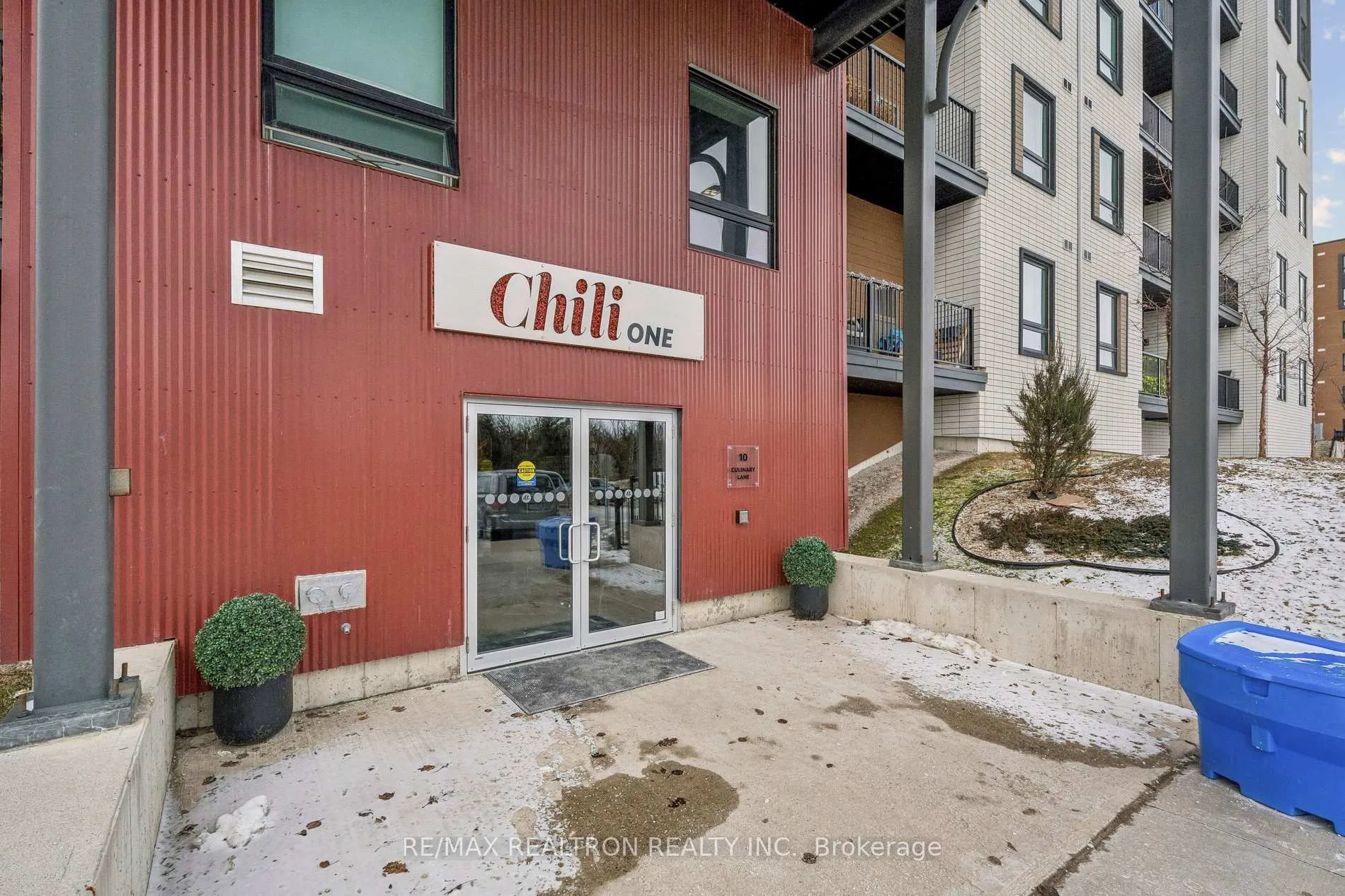 Photo 4 of Unit 311, 10 Culinary Lane, Barrie, Rural Barrie Southeast — HOMEH