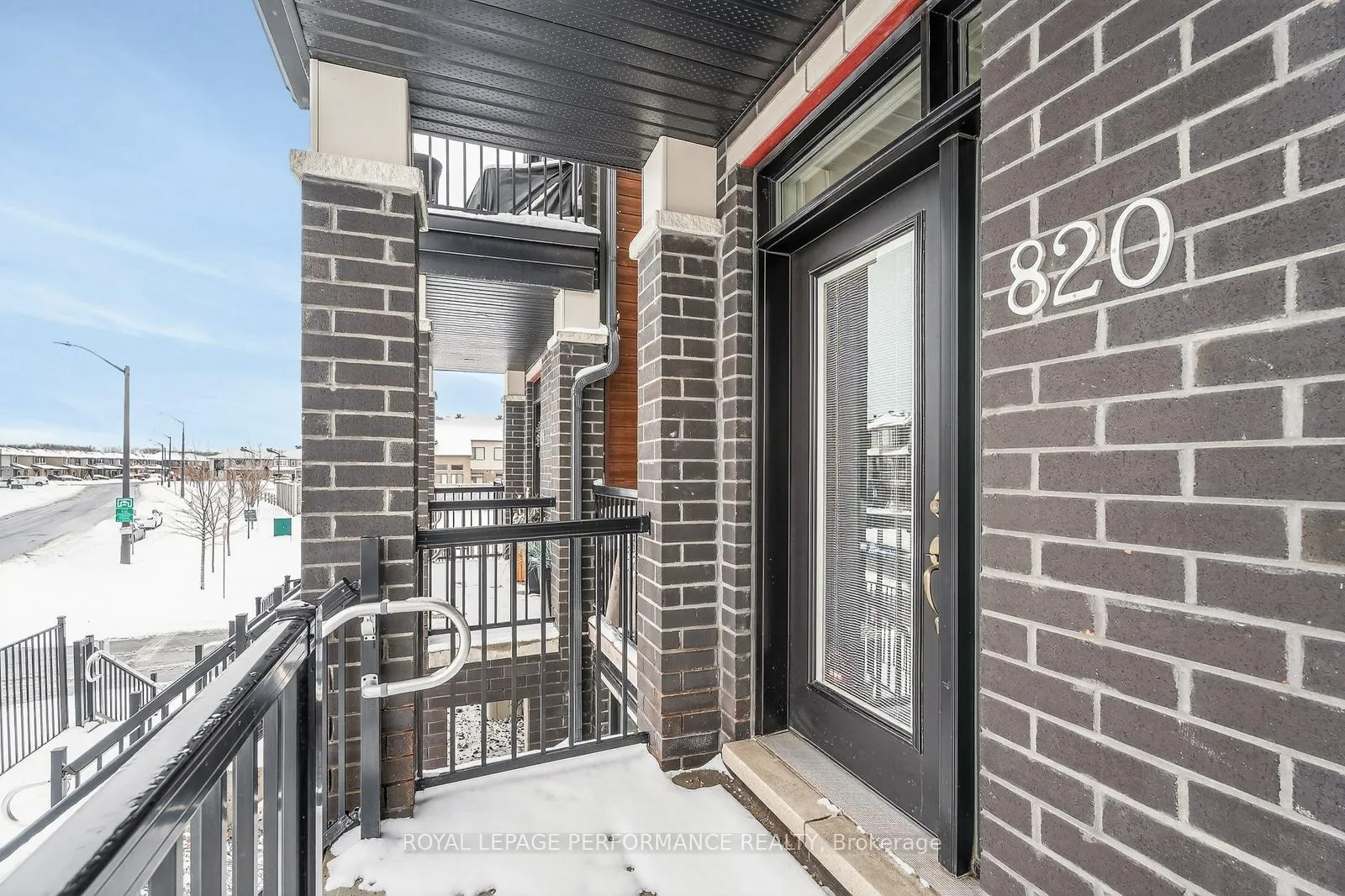 Photo 2 of 820 Ralph Hennessy Ave, Ottawa, Riverside South — HOMEH