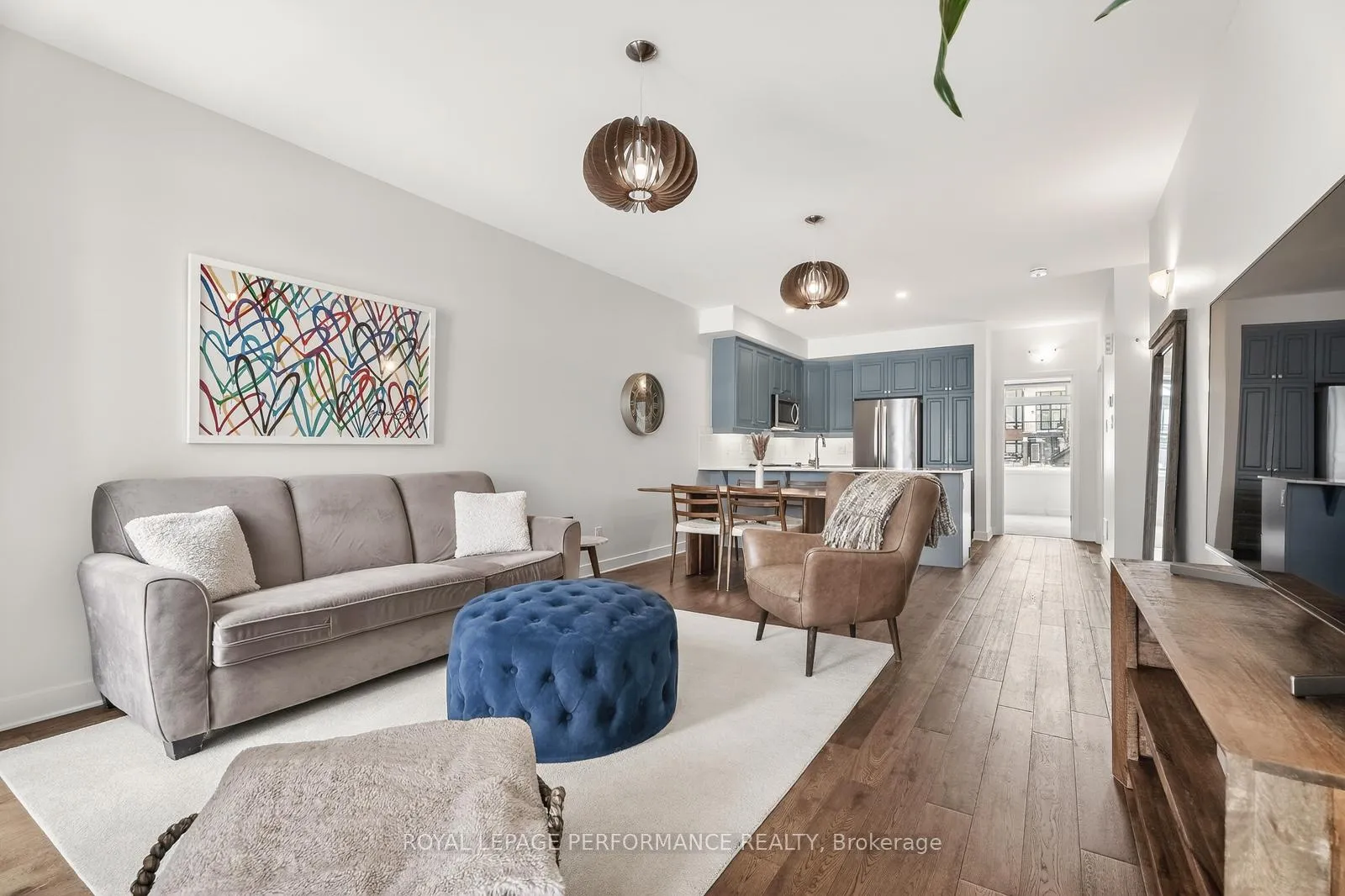 Photo 3 of 820 Ralph Hennessy Ave, Ottawa, Riverside South — HOMEH