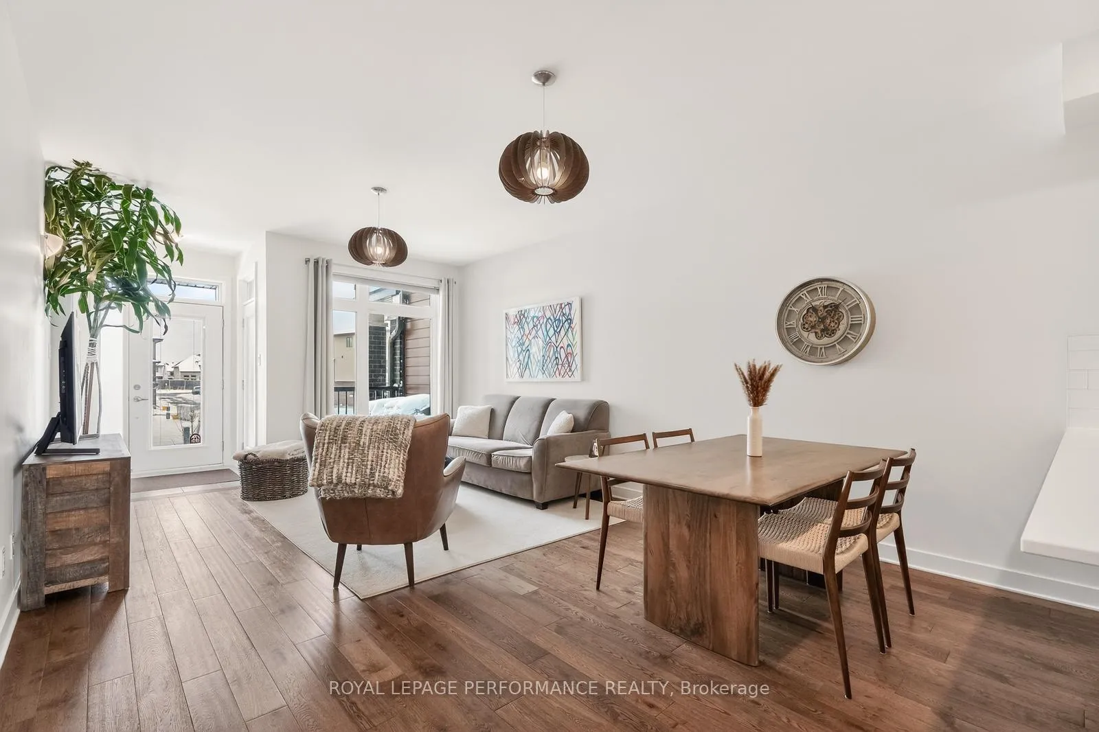 Photo 6 of 820 Ralph Hennessy Ave, Ottawa, Riverside South — HOMEH